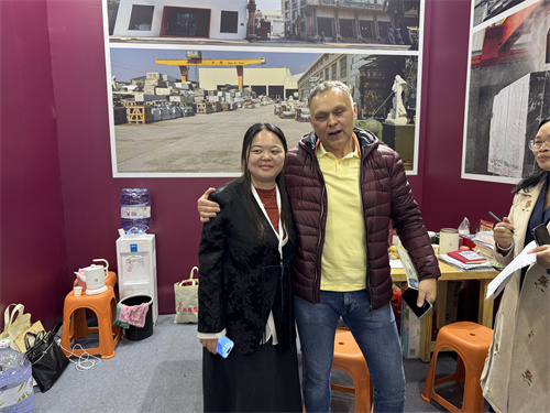 Xingyan Stone Oyma Fabrikası, Xiamen Stone Fair 2025'te başarıyı kutluyor